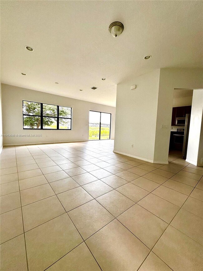 Building Photo - 5265 Beckton Rd