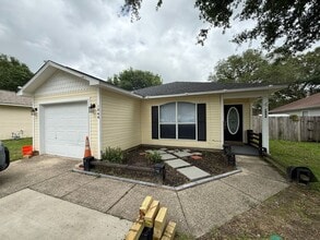 Building Photo - Pensacola - Springdale Forest - 3 bedroom, 2 bathroom