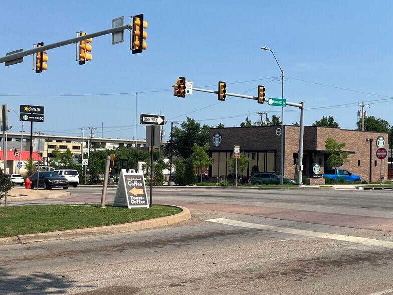 Steps from Starbucks - 2409 N Robinson Ave