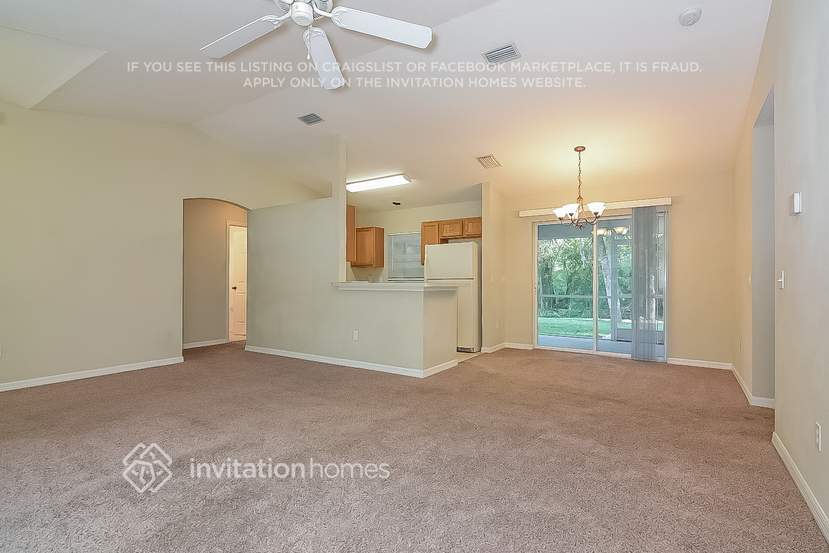 Building Photo - 6915 Glacier Ave