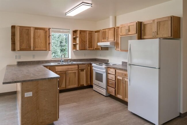 Building Photo - 3039 Clinton Dr