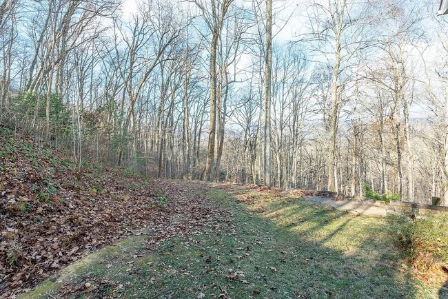 Building Photo - 781 Parker Farm Rd