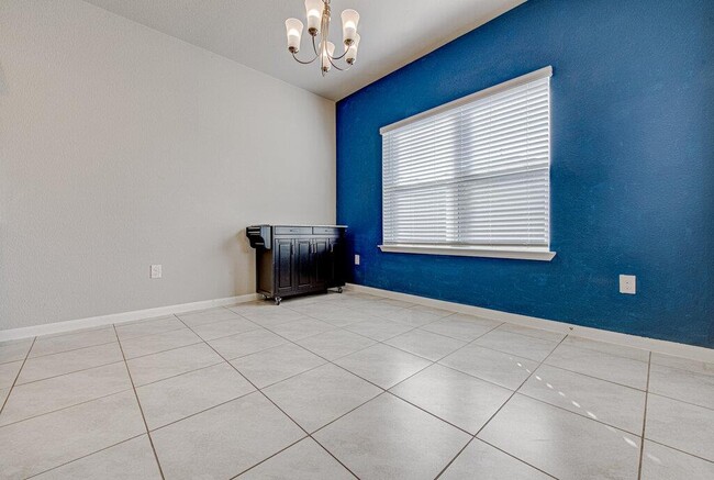 Building Photo - 6705 Loretta White Ln