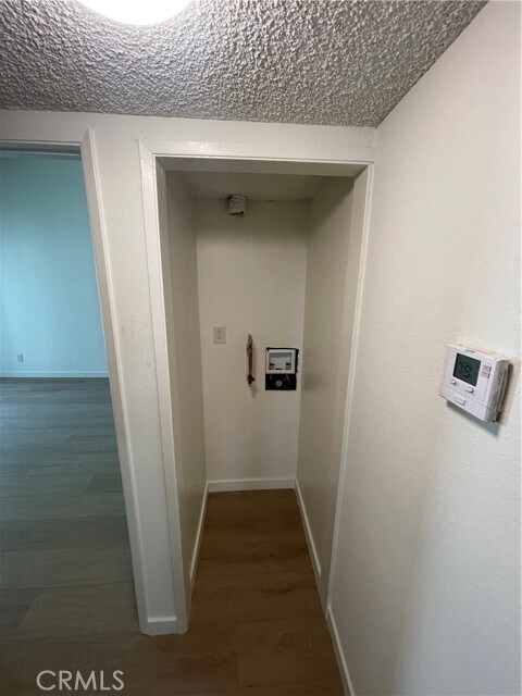 Building Photo - 621 N Kenwood St