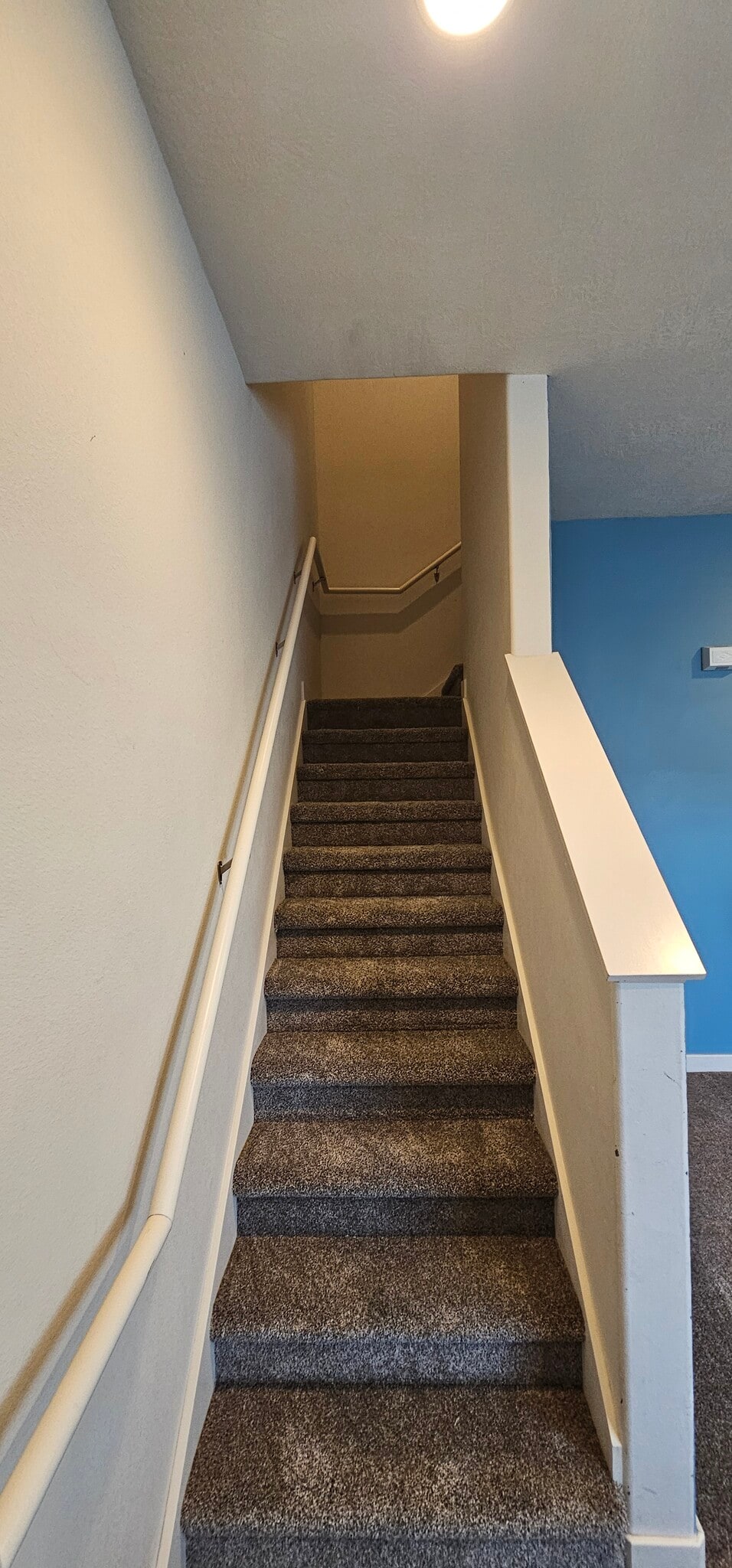 Building Photo - 725 S 200 W