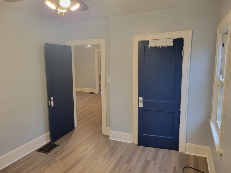 Building Photo - 20 Glenwood Ave