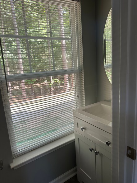 First Floor Bathroom - 2230 Valley Edge Dr