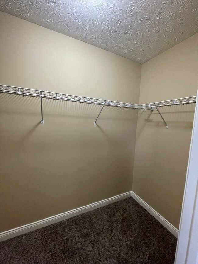 Building Photo - Home Sweet HOME!