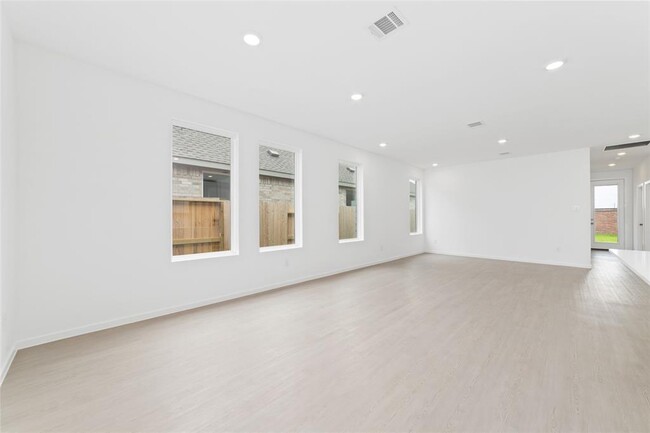 Building Photo - 6422 Orchid Bch Dr