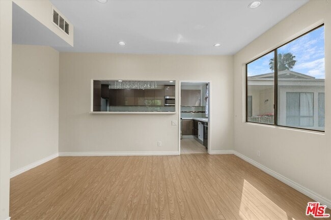 Building Photo - 2175 S Beverly Glen Blvd