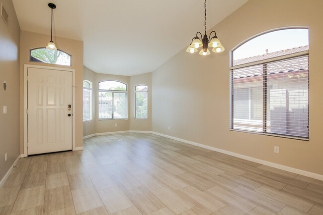 Building Photo - 4538 W Fawn Dr