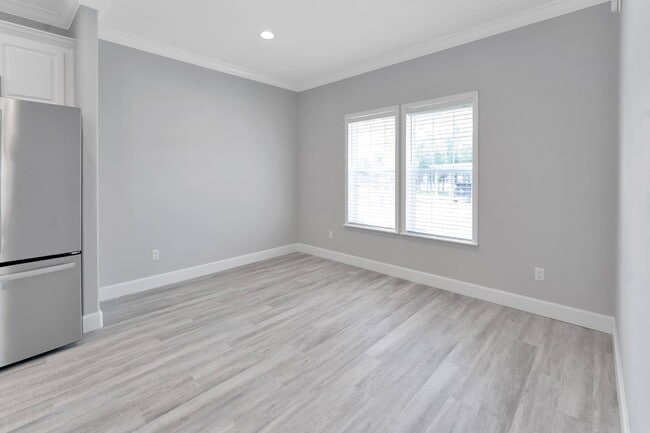 Building Photo - 3266 Walden Shores Blvd