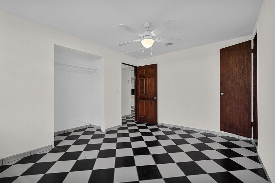 Building Photo - 75 NW 41st St