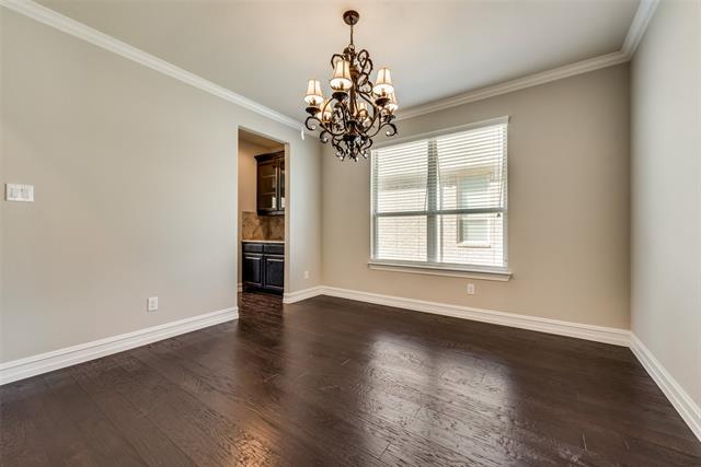 Building Photo - 2818 Balmoral Dr