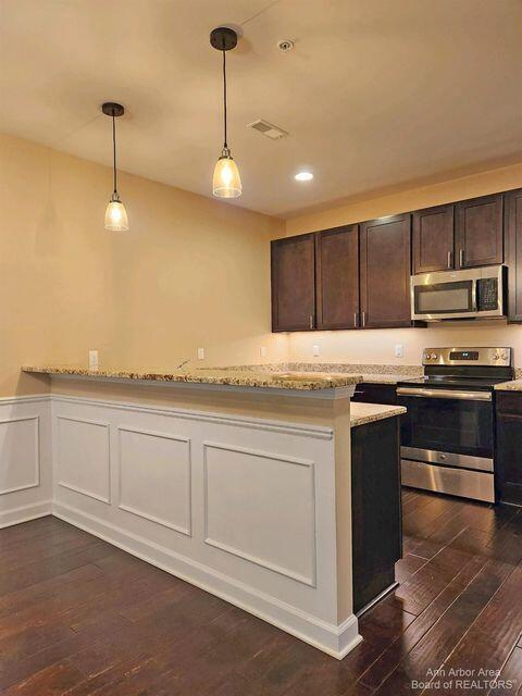 Building Photo - 5643 Arbor Chase Dr