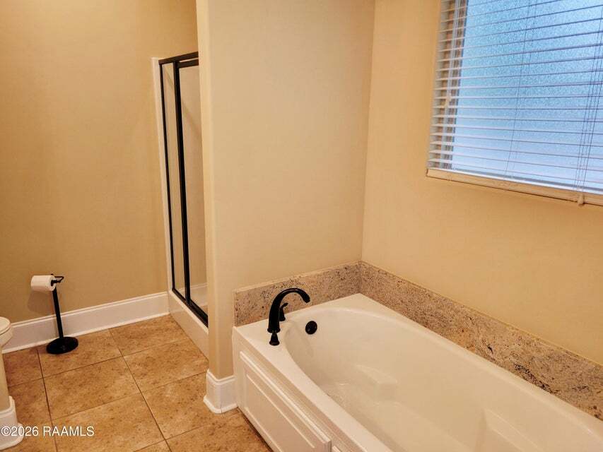 Building Photo - 405 Summerland Key Ln