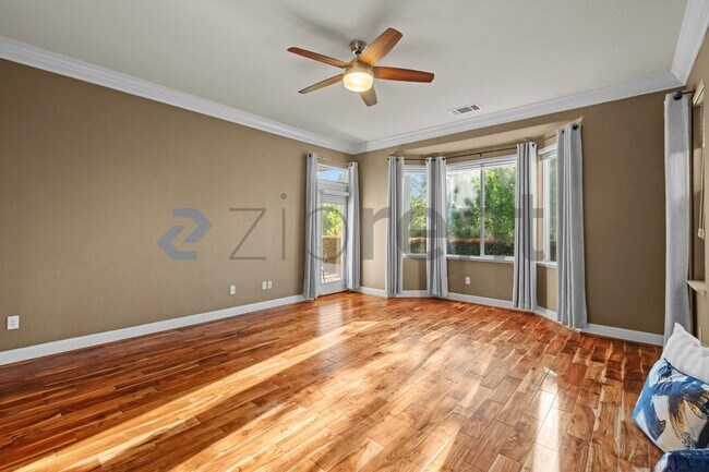 Building Photo - 316 Burr Knot Way