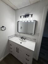 Building Photo - 718 N 18th St