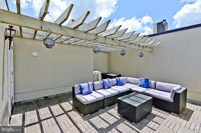 Building Photo - 5401 9th St NW