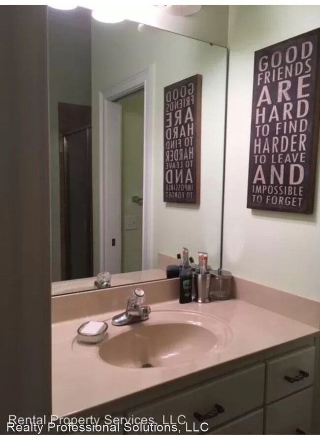 Building Photo - 4 br, 3.5 bath House - 8312 Chadburn Crossing