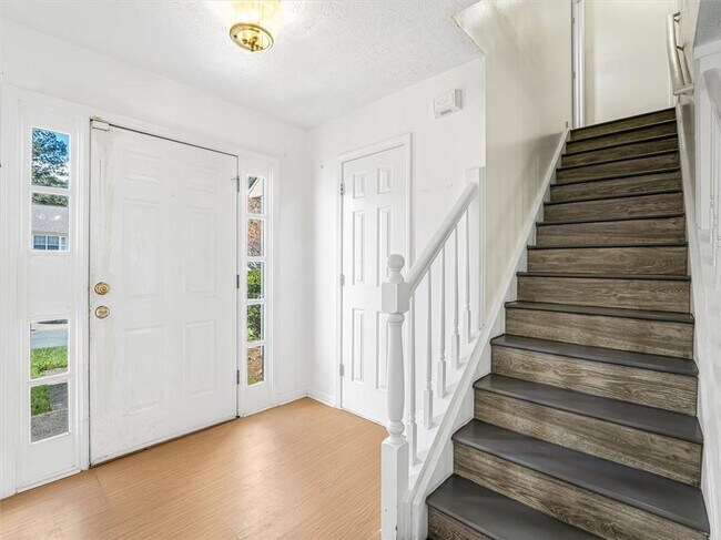 Building Photo - 3920 Sidney Lanier Blvd