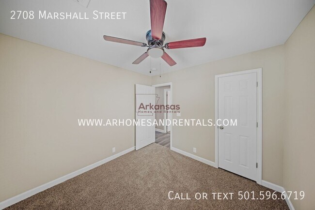 Building Photo - 2708 Marshall St