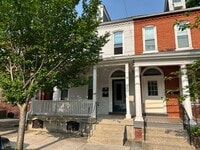 Building Photo - 706 N Lime St