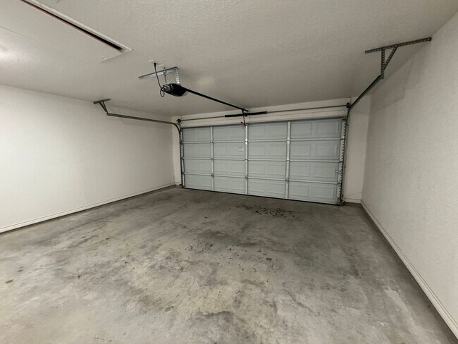 Building Photo - 3-Bedroom House for Rent in Killeen - *Save $125/Month!*