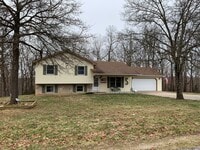 Building Photo - Quiet Neighborhood Near Fort Leonard Wood