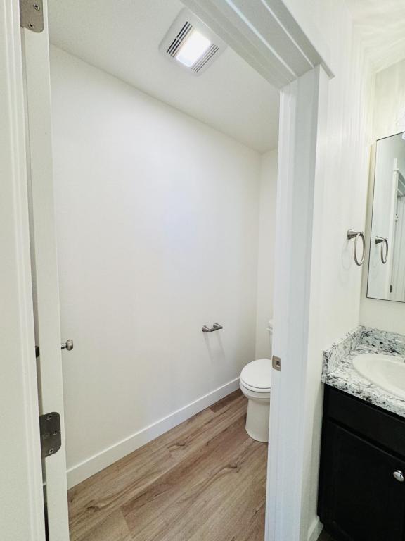 Building Photo - 208 Kinross Ct
