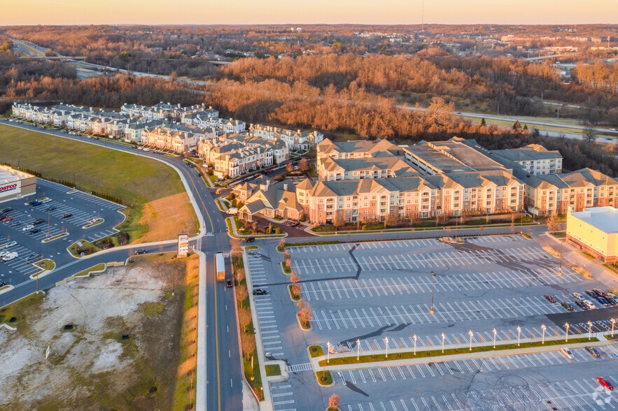 Aerial Photo - Greenwich Place Apartments
