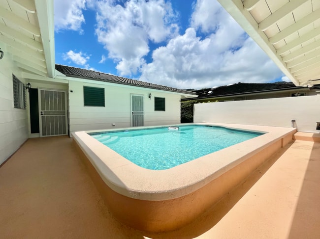 Building Photo - 6741 Hawaii Kai Dr