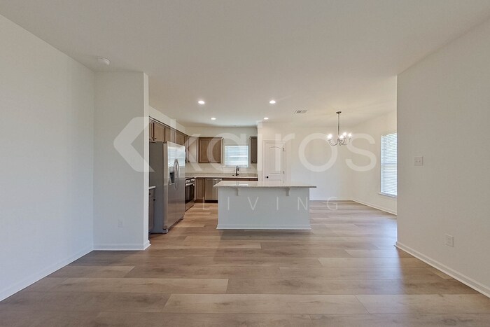 Building Photo - 302 Carencro St