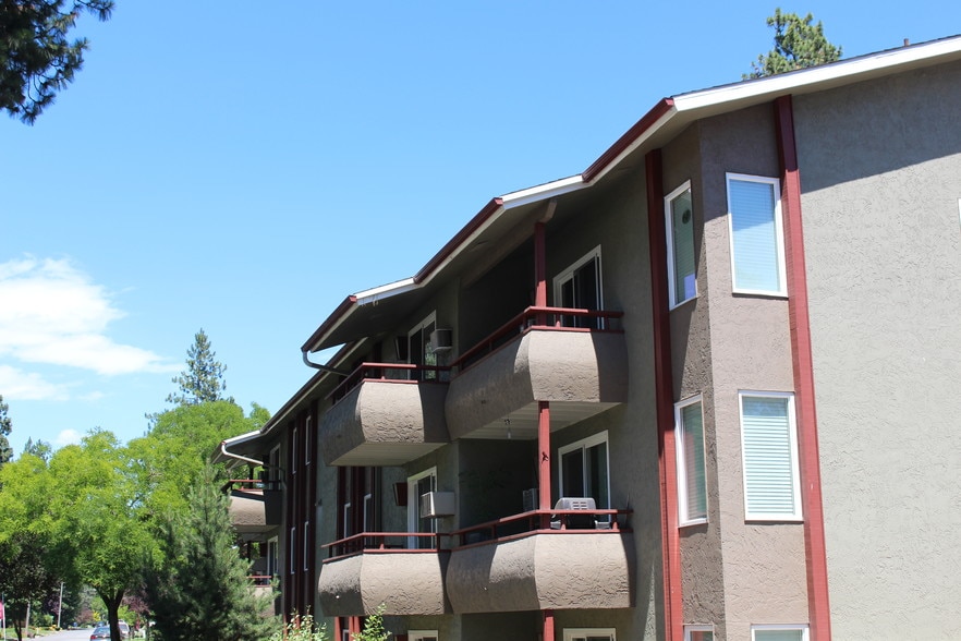 Treetop Apartments 32023402 E Fairway Dr Coeur d'Alene ID 83815