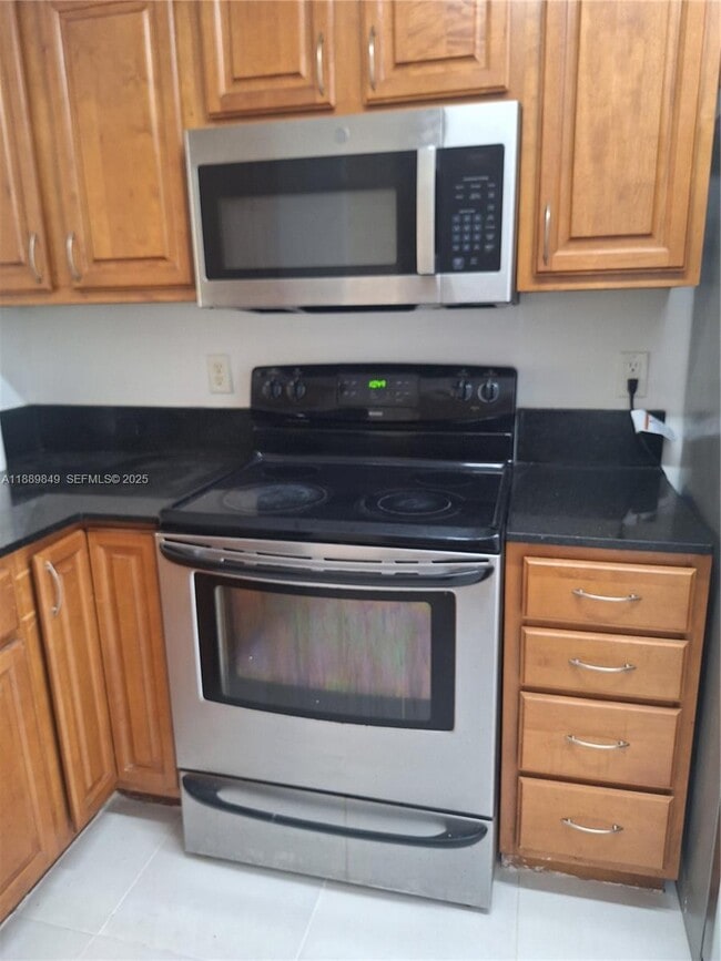 Building Photo - 6621 Winfield Blvd