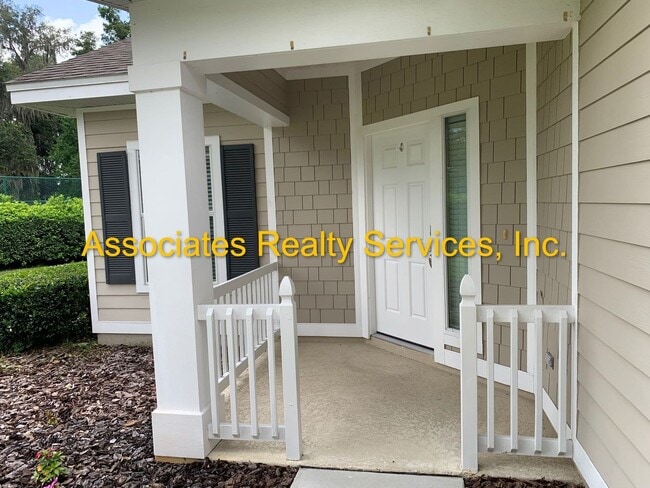 Building Photo - Sublease!   Lovely End Unit in Villas of West End LOOK!