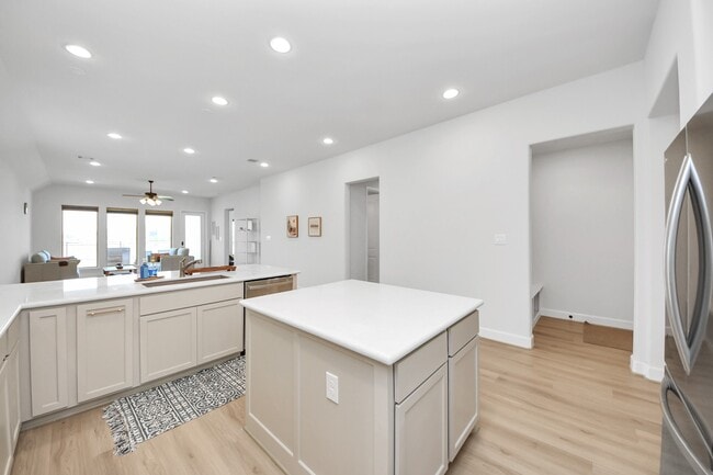 Building Photo - 2550 Forbidden Fig Row