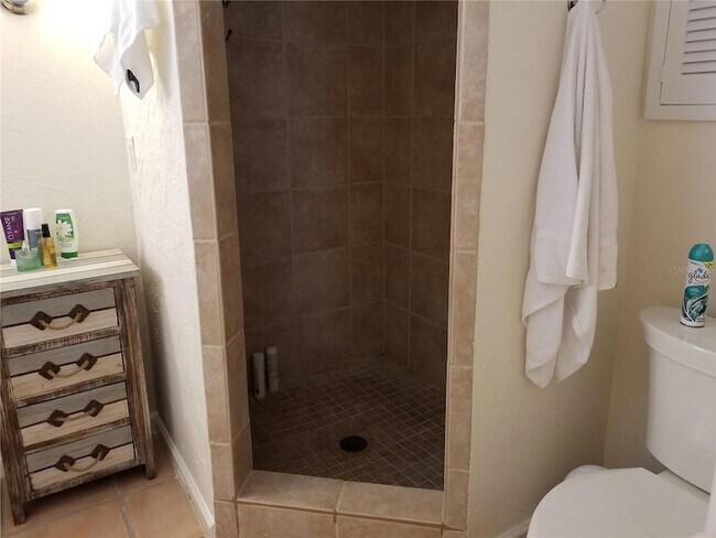 Building Photo - 2745 Cardwell Way