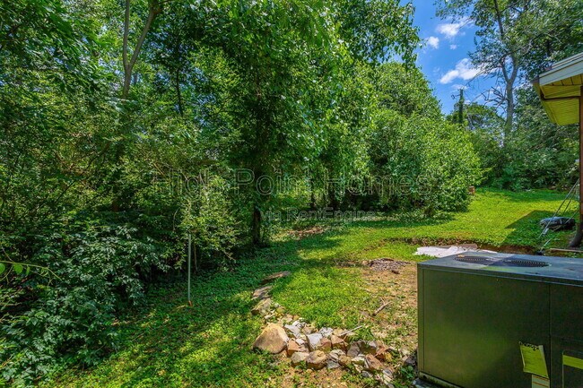 Building Photo - 603 Mountain Trail