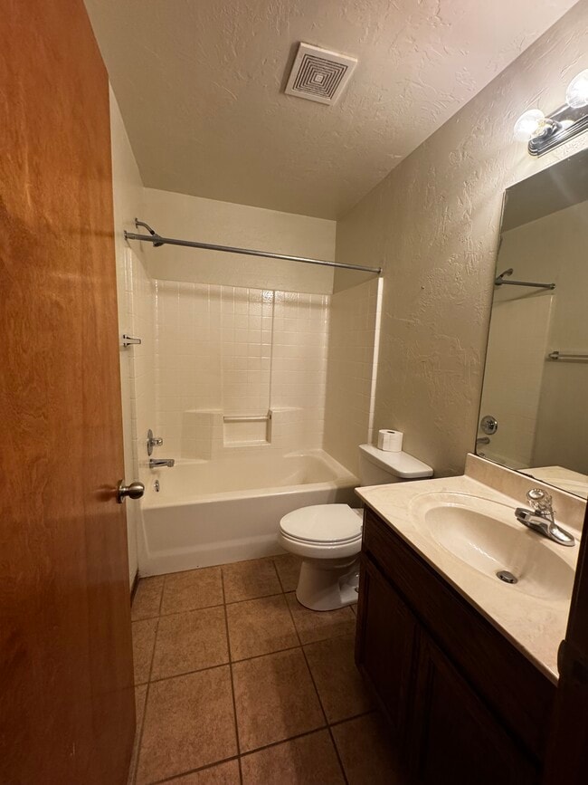 Building Photo - 17317 Bronze Ln