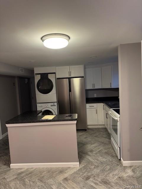 Building Photo - 164 W Nicholai St