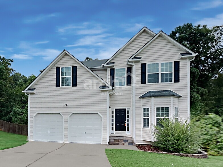 Primary Photo - 303 Millpond Pkwy