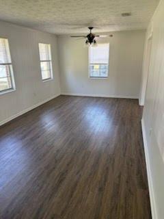 Building Photo - 1106 Calvary St