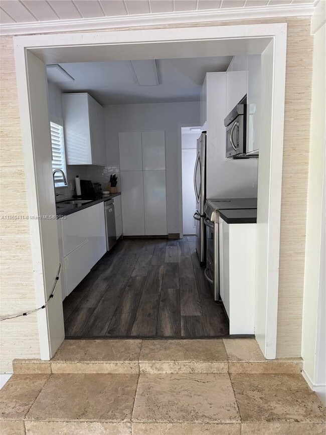 Building Photo - 3618 Palmarito St