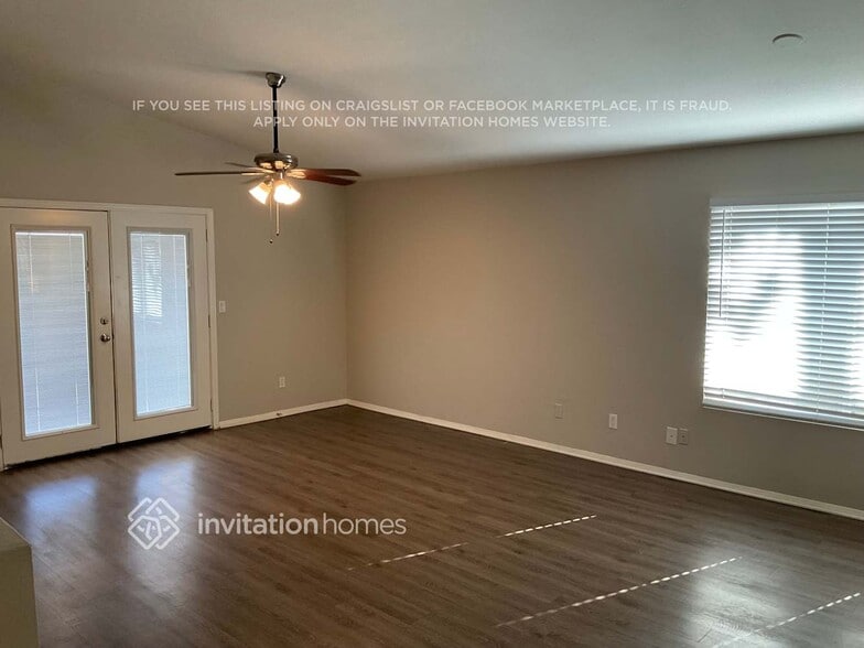 Building Photo - 4034 E Covina St