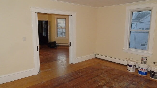 Building Photo - 911 Pine St