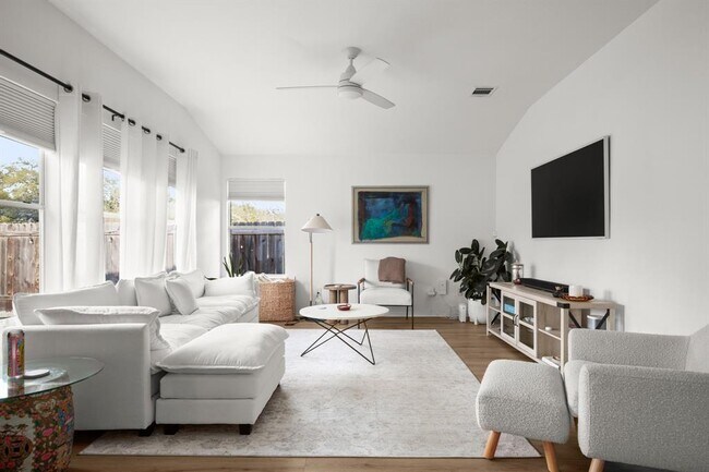 Building Photo - 4523 Ramies Run