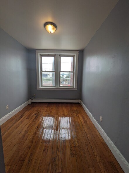 Building Photo - 779 Avenue E