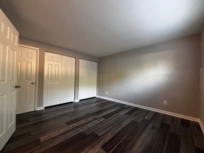 Building Photo - Updated 1 bed Apartment in Quiet Kettering Neighborhood - Schedule a tour now!