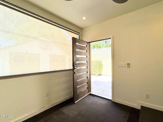 Building Photo - 869 S Euclid Ave